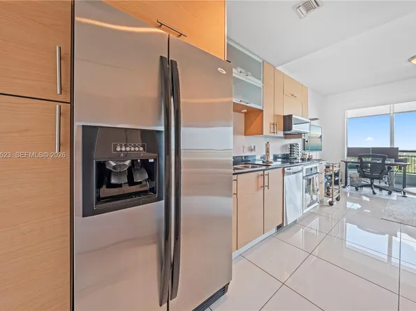 60 SW 13th St, Miami, FL