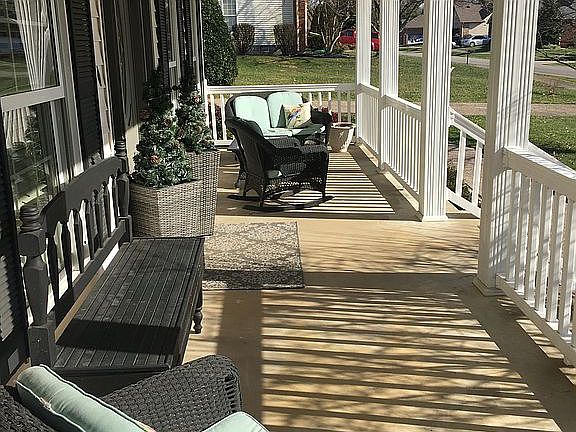 Front porch is 10ft deep