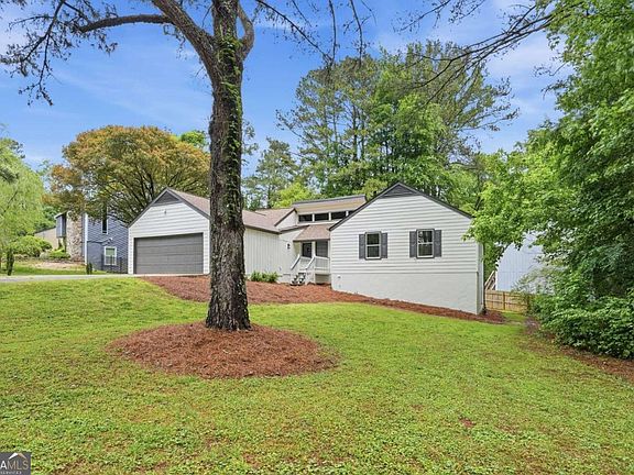 2nd image of 3244 Harbor Woods Rd