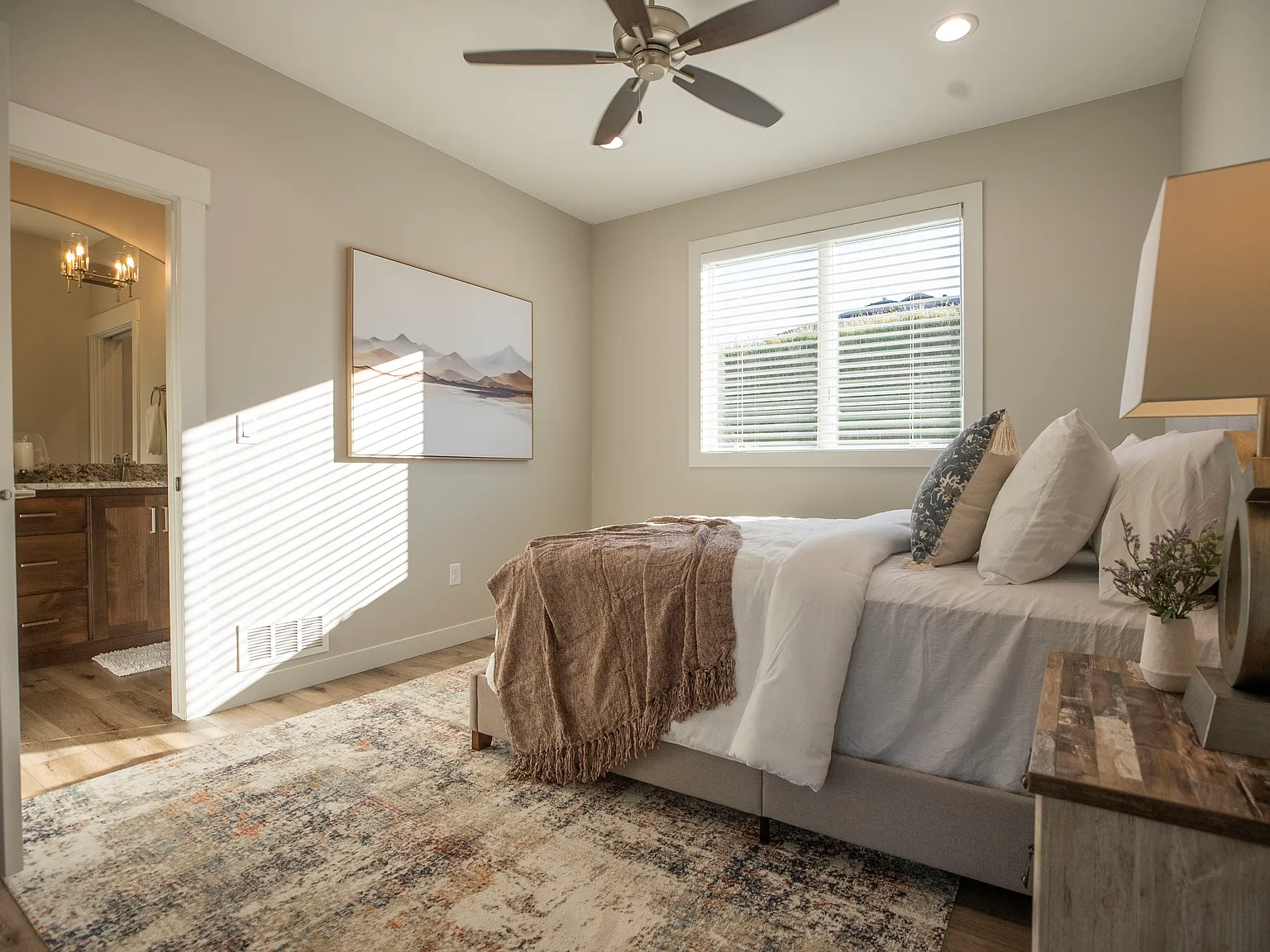 2 bed, 1470 sqft, $2,150 — Photo 2