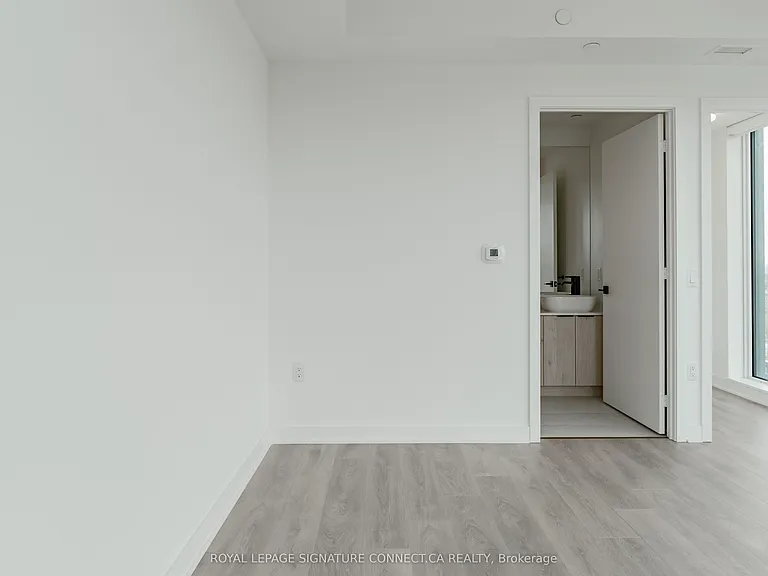 1185 Dupont St #1307 — Photo 18