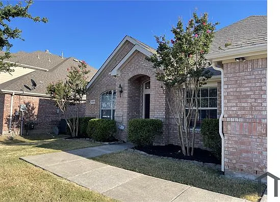 3046 Morning Star Dr — Photo 2