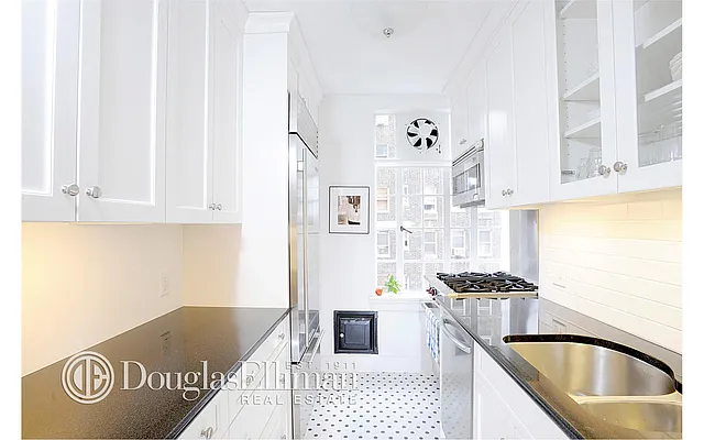 Sold by Douglas Elliman | media 3