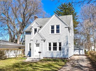 46 Tottenham Rd, Rochester, NY 14609