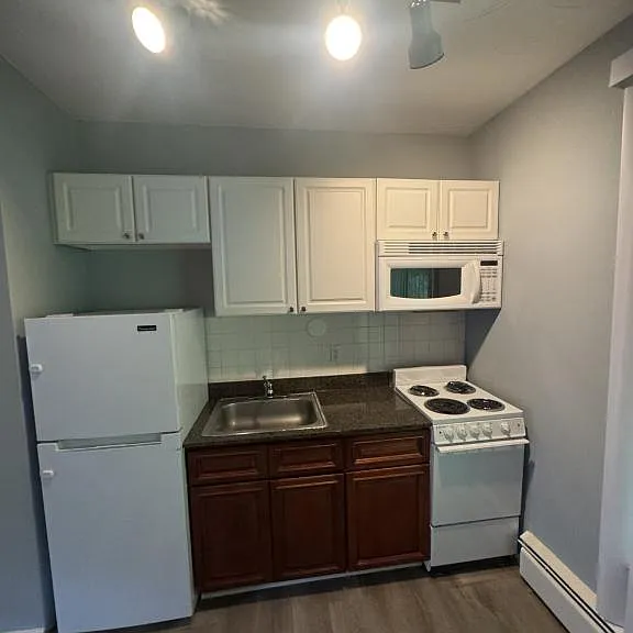 724 Delta Ave #18 — Photo 2