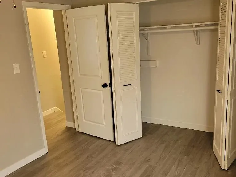 1525 S Holly St #202 — Photo 9