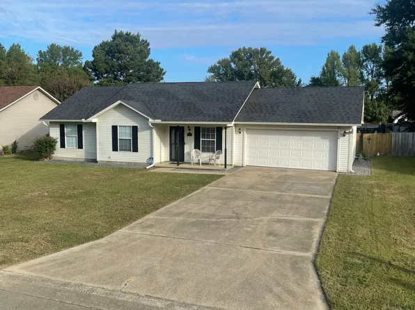 30 Geraldine St, Ward, AR 72176
