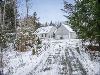 575 Newport Road, New London, NH, 03257