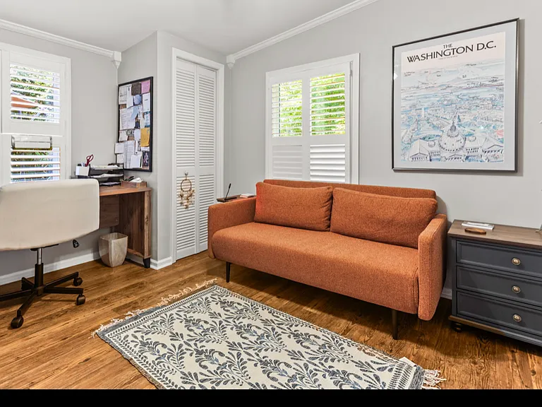 69 Margaret Pl — Photo 9