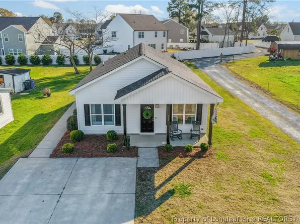 323 W Woodall St, Benson, NC 27504