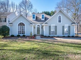 12211 Wickson Ct, Huntersville, NC 28078