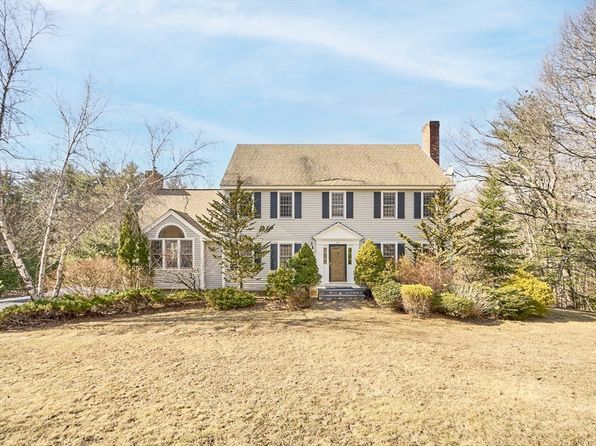 54 Kettle Hole Rd, Bolton, MA 01740