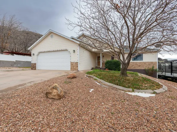 54 E 200 S, La Verkin, UT 84745