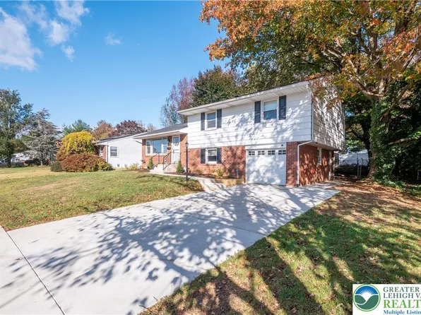 1918 Pinehurst Rd, Bethlehem, PA 18018