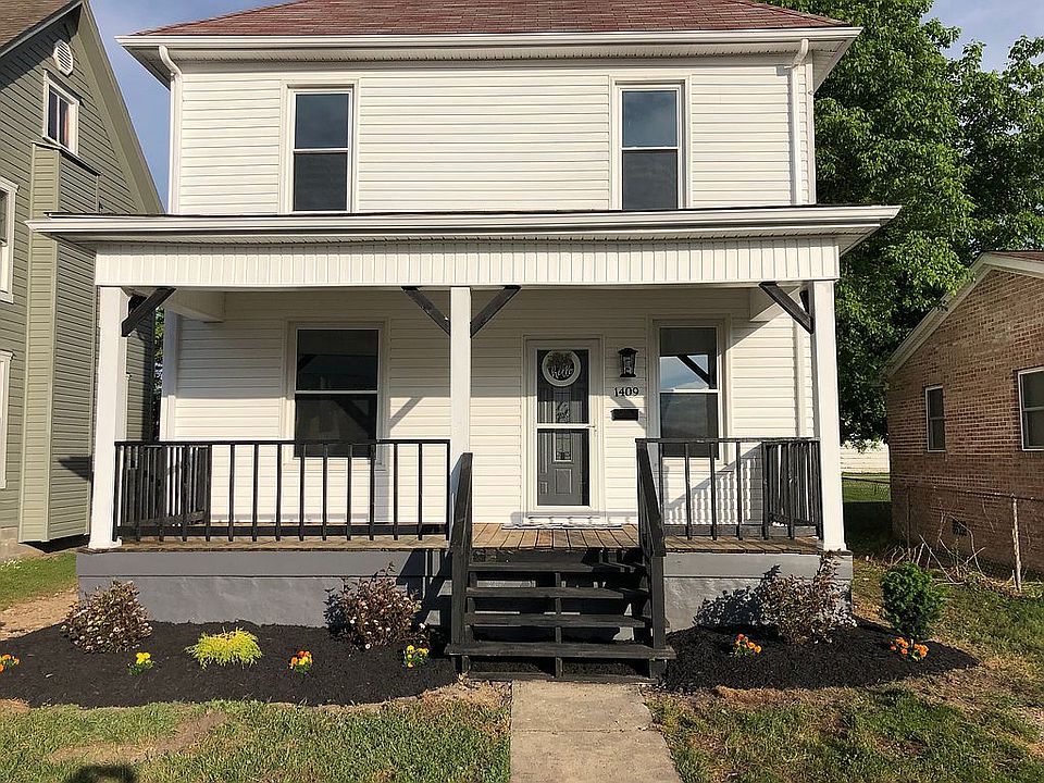 Charming covered front porch