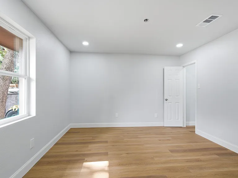 500 Bent Tree Ct — Photo 13