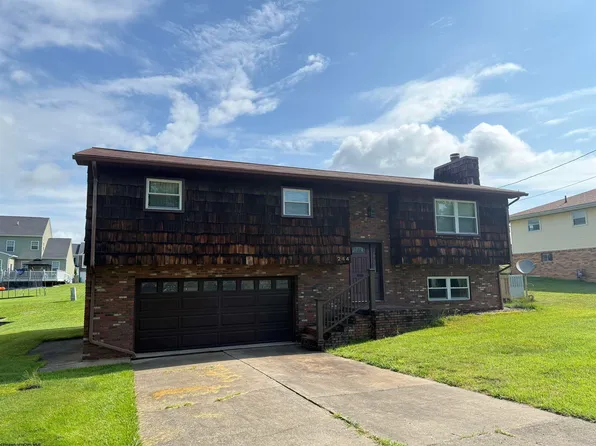 244 Del Dew Dr, Bridgeport, WV 26330