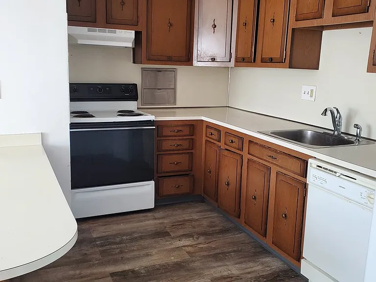617 N 25th St #1 — Photo 11