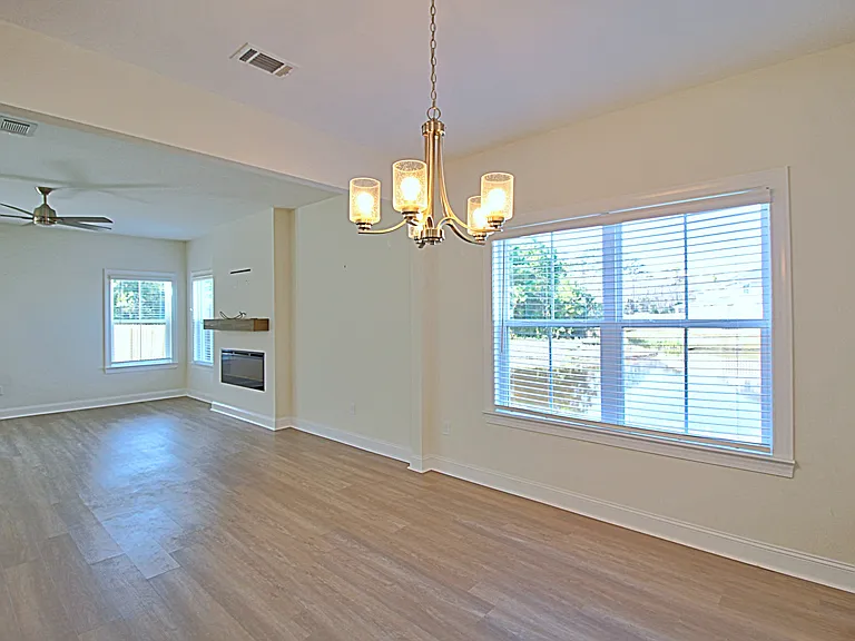 151 Buckingham Dr — Photo 5