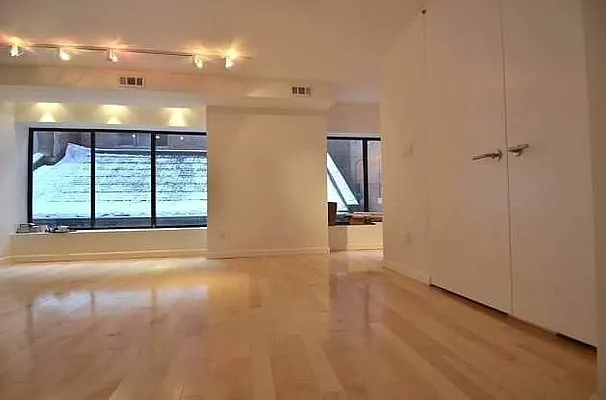Rented by Nest Seekers International | media 1