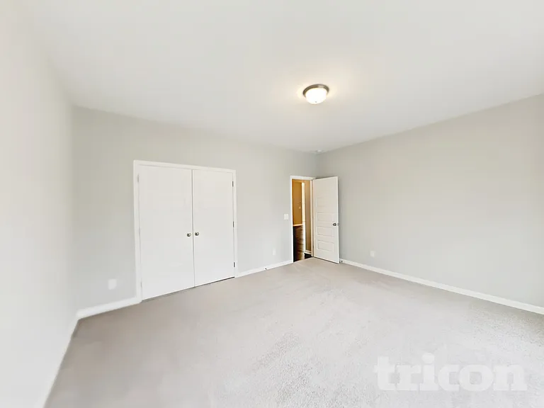 738 Mitscher Dr — Photo 14
