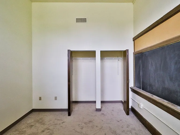 East High Apartments — Photo 137