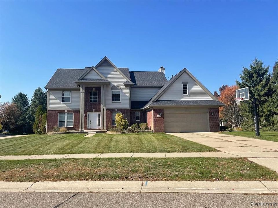 1st image of 656 Akehurst Ln
