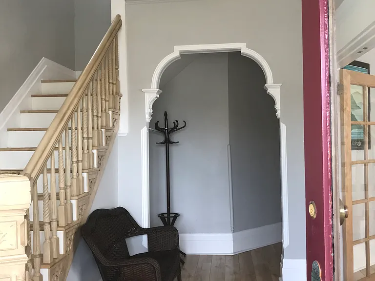 C Ave — Photo 11