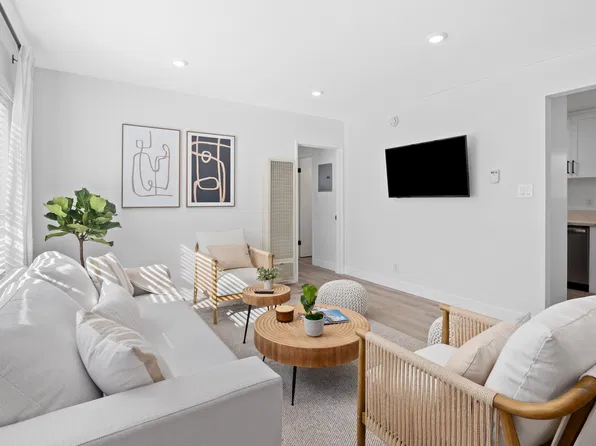 11627 Mayfield Ave APT 7, Los Angeles, CA 90049