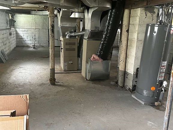 4th image of 3963 E 123rd St