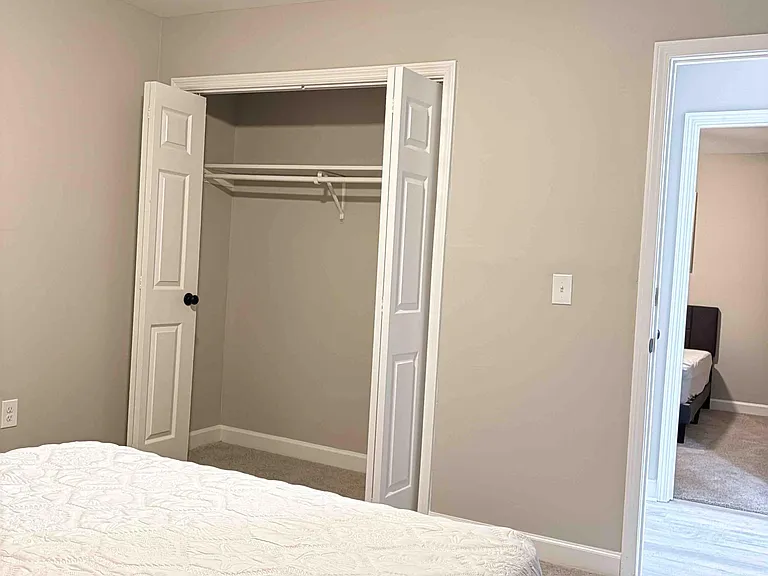 Laurel Ridge Dr SW — Photo 5