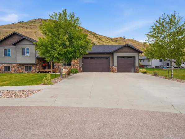 8064 Steamboat Ct, Piedmont, SD 57769