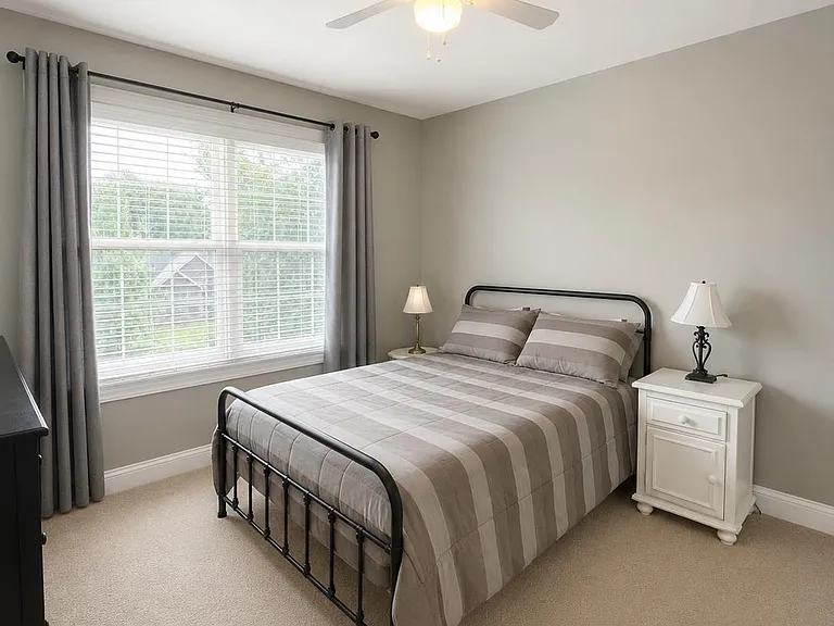 4504 W Michael Ln — Photo 32