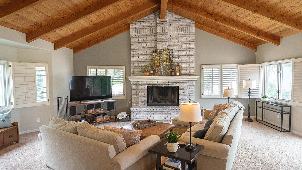 Living Room - 715 Avocado Pl