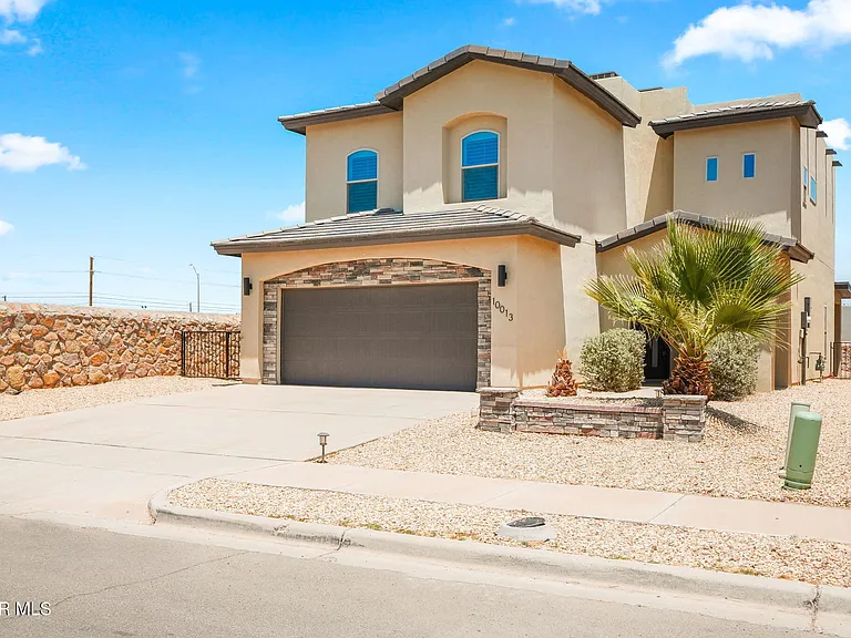 10013 Hueco Junction Rd — Photo 2