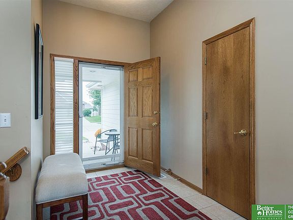 3rd image of 9403 Park View Blvd