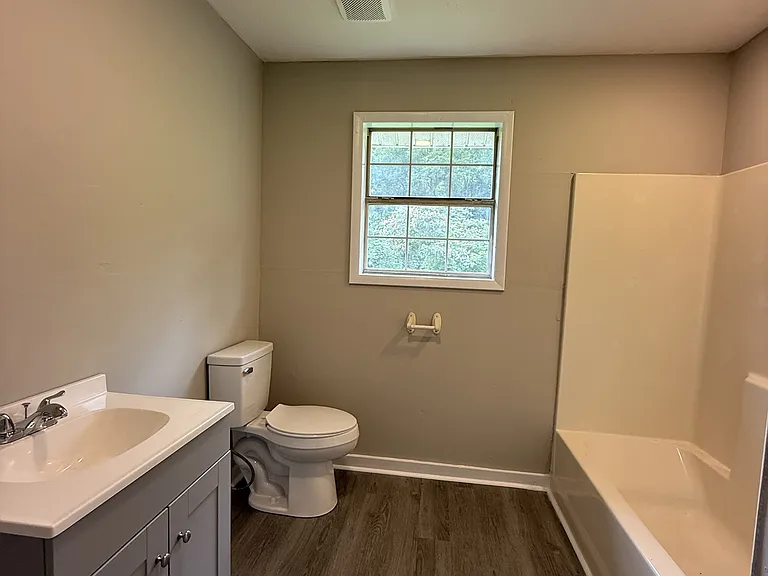 4800 Norway Ave — Photo 5
