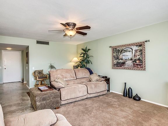 4th image of 9601 Briarwood Cir N