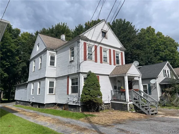 10 Grove St, Baldwinsville, NY 13027