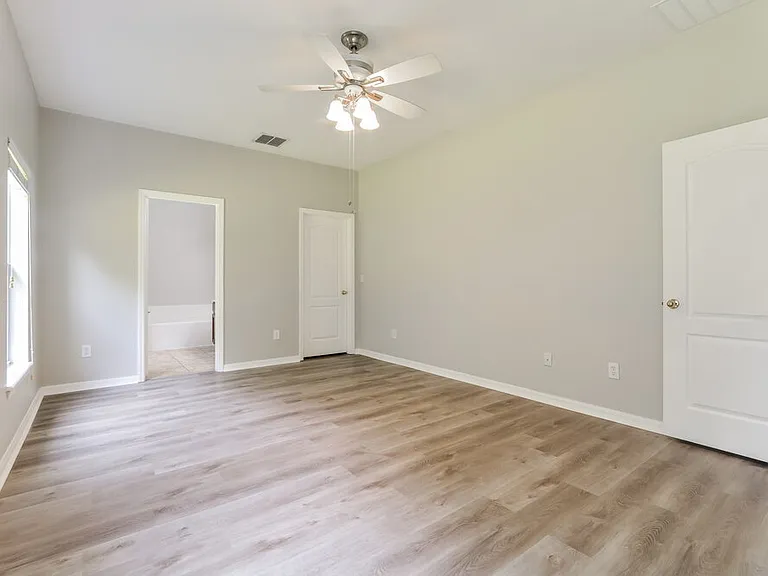416 Marathon Ln — Photo 12