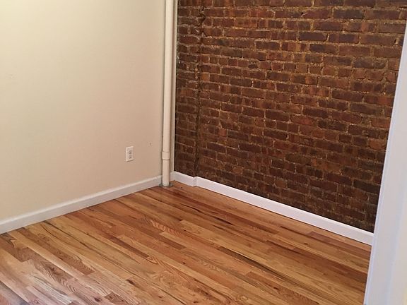 3rd image of 2815 24th Ave #15