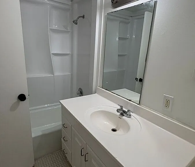 2101 Ottawa St #302B — Photo 23