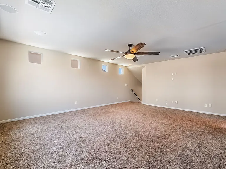 6014 Belvedere Canyon Ave — Photo 32