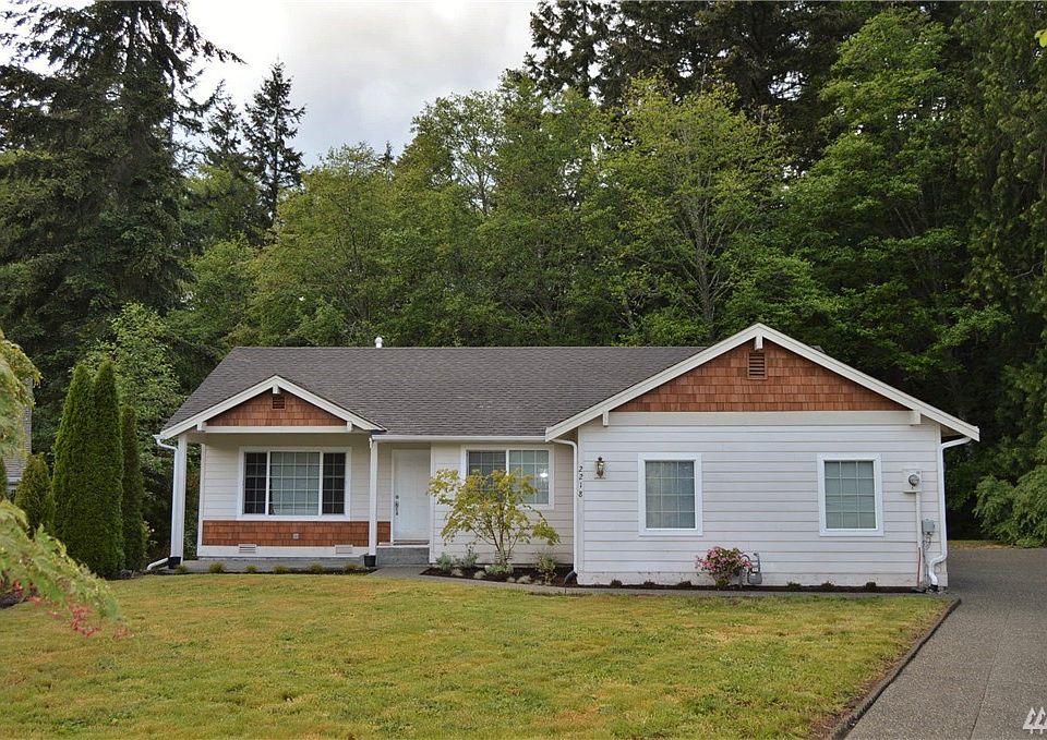 1st image of 2218 NE Thistle Ct