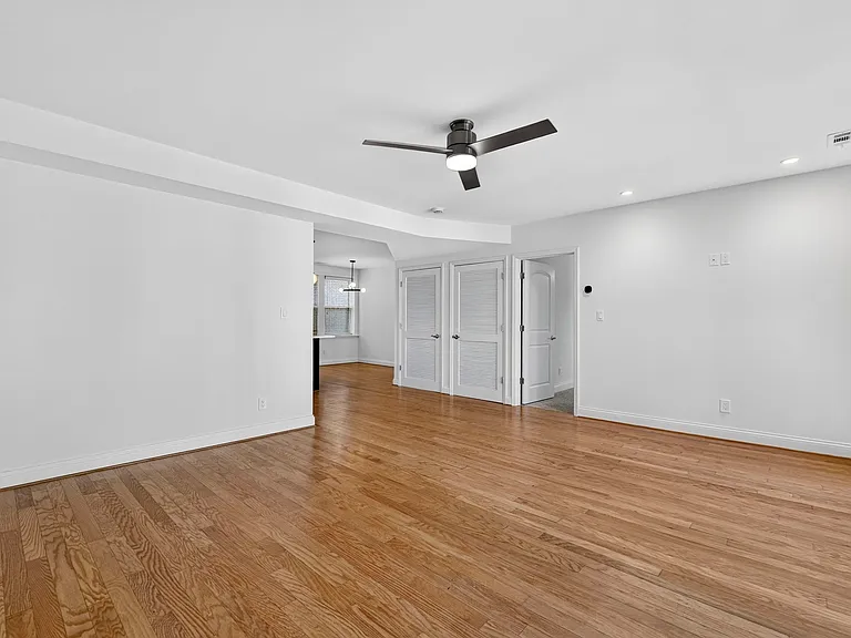 7517 Oxford Dr #12C — Photo 9
