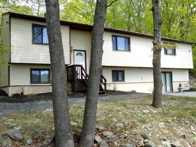 142 Edinburgh Rd, Bushkill, PA, 18324