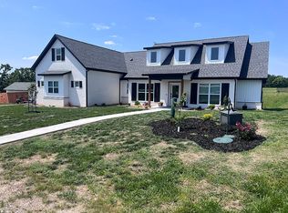 10163 Dew Drop Ln, Gravette, AR 72736