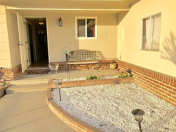 3rd image of 1419 Mariposa Way