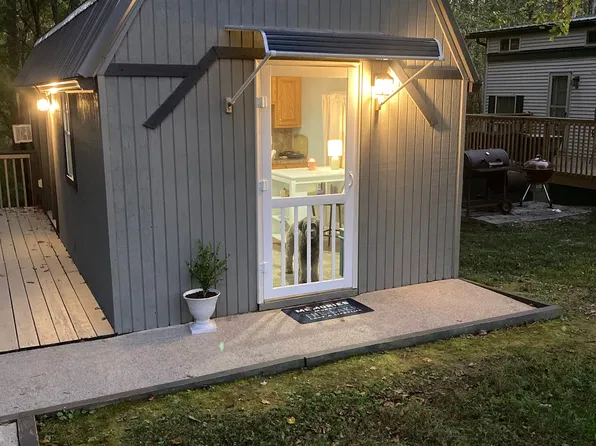 3898 Holmes Bend Rd, Columbia, KY 42728