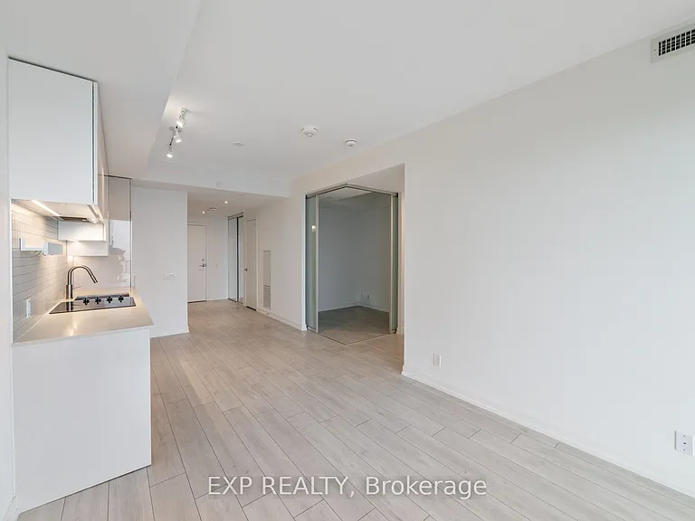 898 Portage Pkwy #3101 — Photo 6